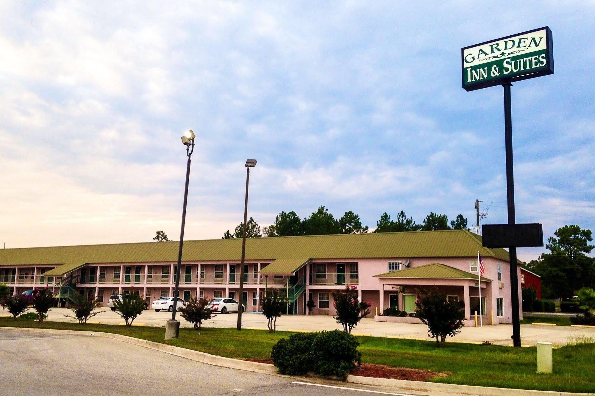 Garden Inn & Suites Metter Buitenkant foto